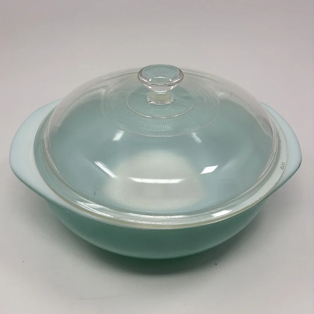 Vintage PYREX 024 Turquoise Glass Casserole Dish w Lid 2 QT Robins Egg Blue